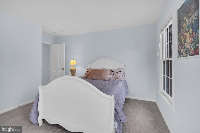 9315 HALLSTON CT, Fairfax Station, VA 22039