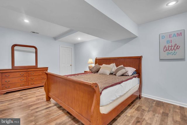 9315 HALLSTON CT, Fairfax Station, VA 22039
