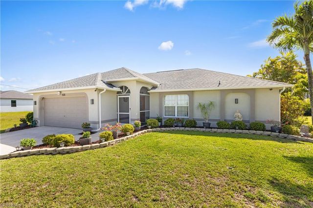 1131 28th PL, Cape Coral, FL 33993