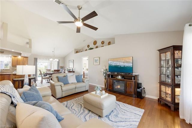 1131 28th PL, Cape Coral, FL 33993