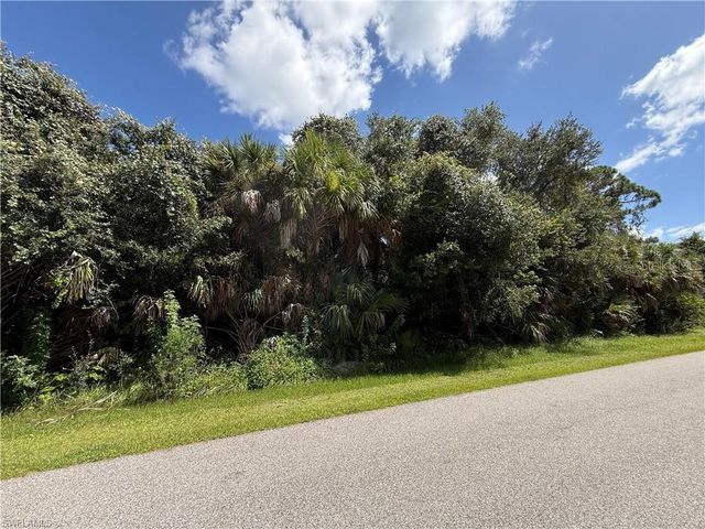2560 SHADY AVENUE, North Port, FL 34286