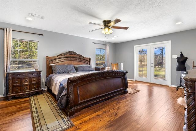 808 Castlewood Road, Livingston, TX 77351