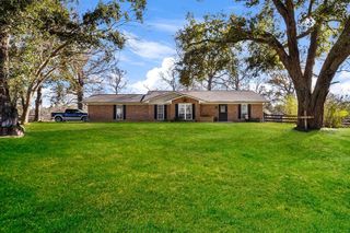 808 Castlewood Road, Livingston, TX 77351