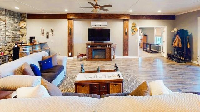 1934 Pleasant Hill Road, Greer, SC 29651