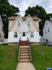 239 8th Avenue, Paterson, NJ 07514