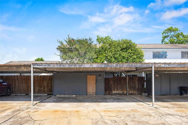 1831 Country Village Boulevard, Humble, TX 77338