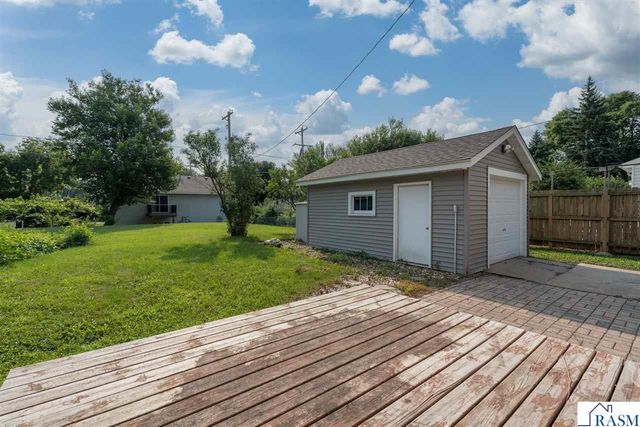 610 Lyndale Street, North Mankato, MN 56003
