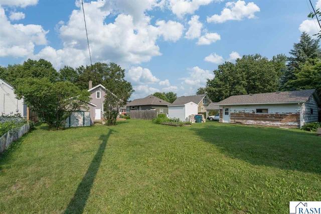 610 Lyndale Street, North Mankato, MN 56003