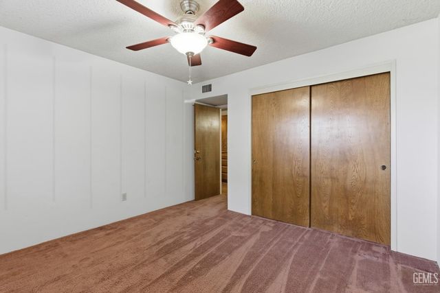 6710 Pinedale Court, Bakersfield, CA 93308