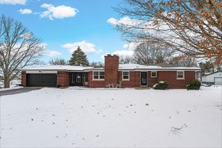 11 Lillian Lane, Yorkville, IL 60560