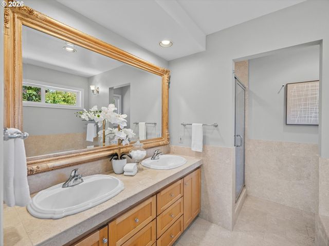 27885 Sw LADD HILL Rd, Sherwood, OR 97140