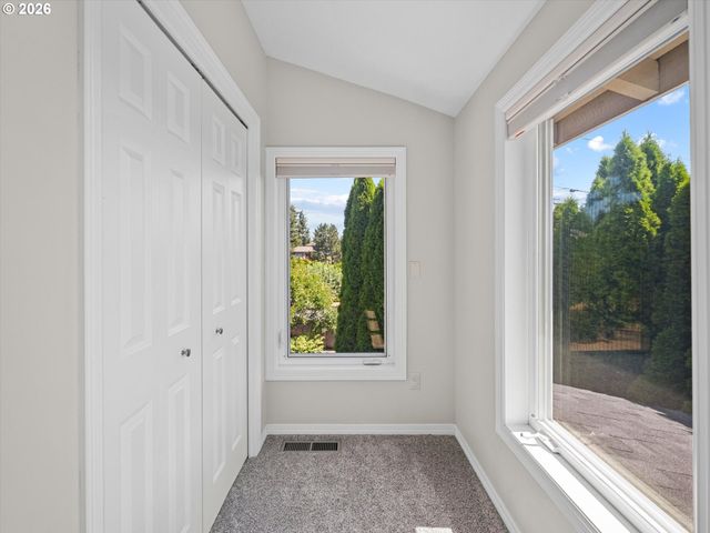 27885 Sw LADD HILL Rd, Sherwood, OR 97140