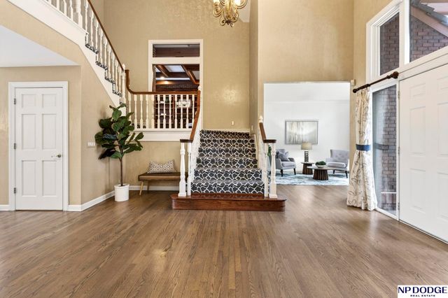 115 S 128th Plaza, Omaha, NE 68154