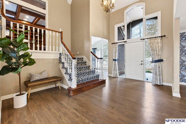 115 S 128th Plaza, Omaha, NE 68154