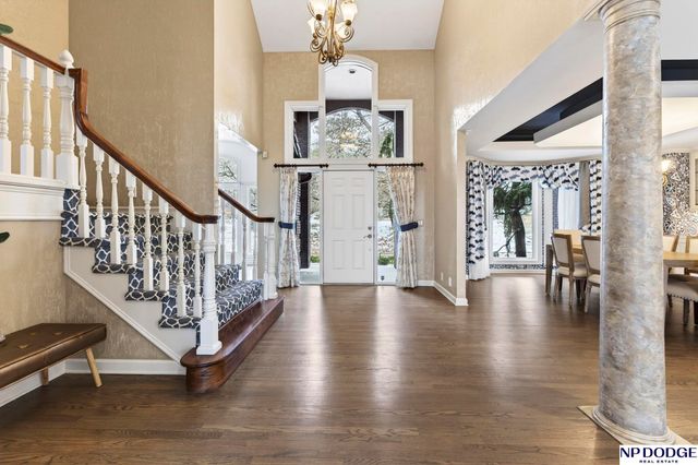 115 S 128th Plaza, Omaha, NE 68154