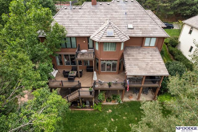 115 S 128th Plaza, Omaha, NE 68154