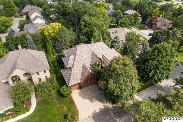 115 S 128th Plaza, Omaha, NE 68154