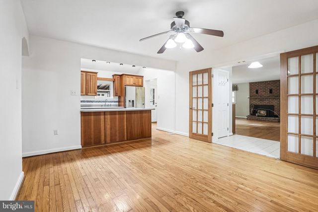 2106 LOCUST AVE, Wilmington, DE 19810