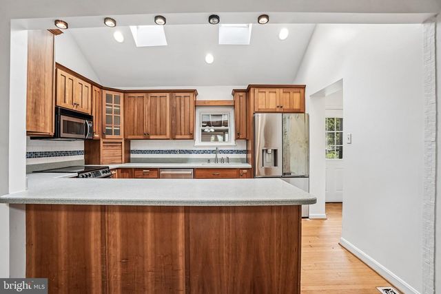 2106 LOCUST AVE, Wilmington, DE 19810