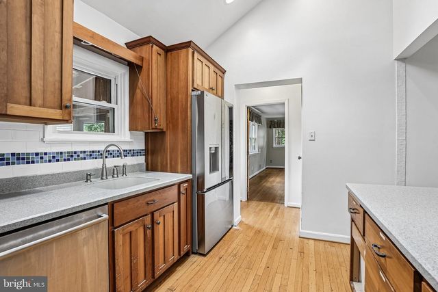 2106 LOCUST AVE, Wilmington, DE 19810