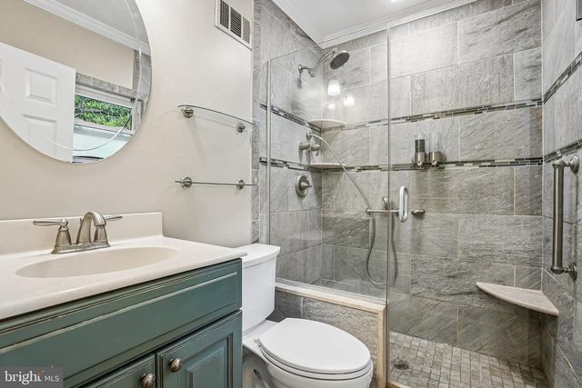 2106 LOCUST AVE, Wilmington, DE 19810