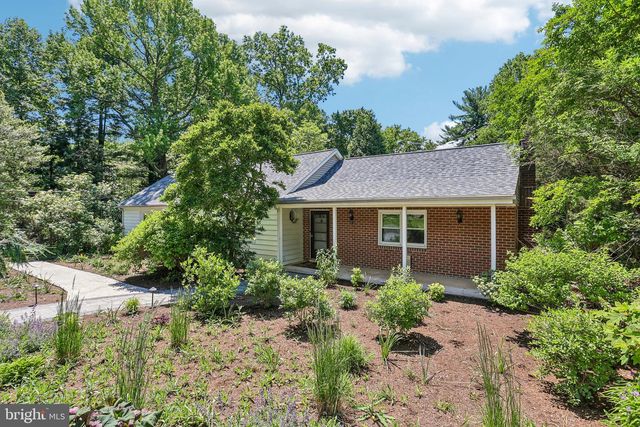 2106 LOCUST AVE, Wilmington, DE 19810