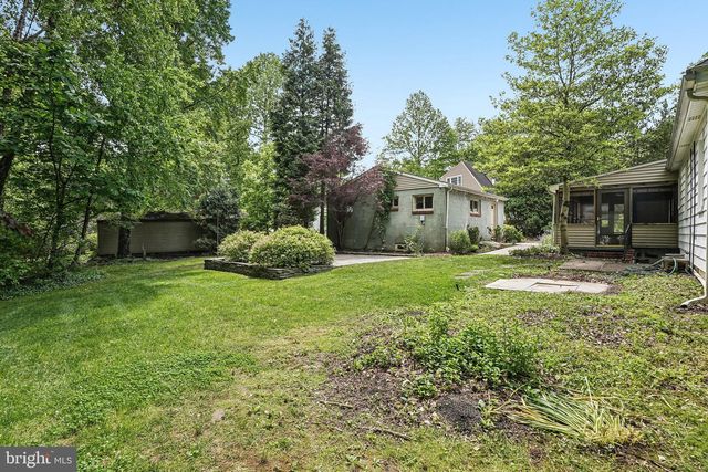 2106 LOCUST AVE, Wilmington, DE 19810
