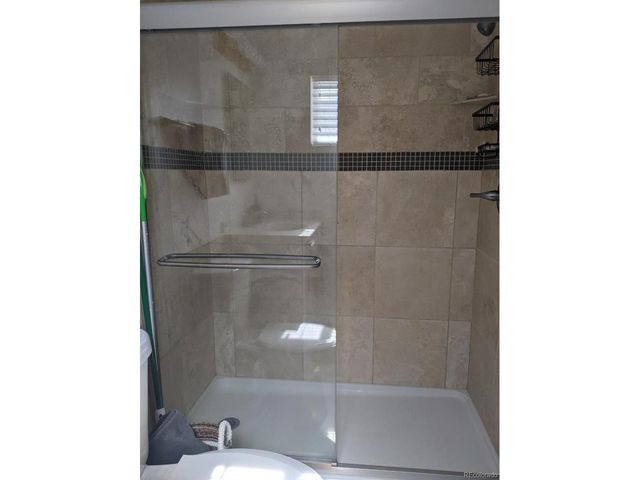 2320 East St, Golden, CO 80401