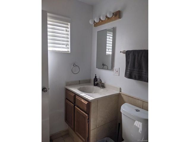 2320 East St, Golden, CO 80401