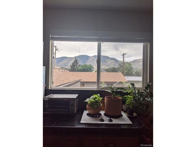 2320 East St, Golden, CO 80401