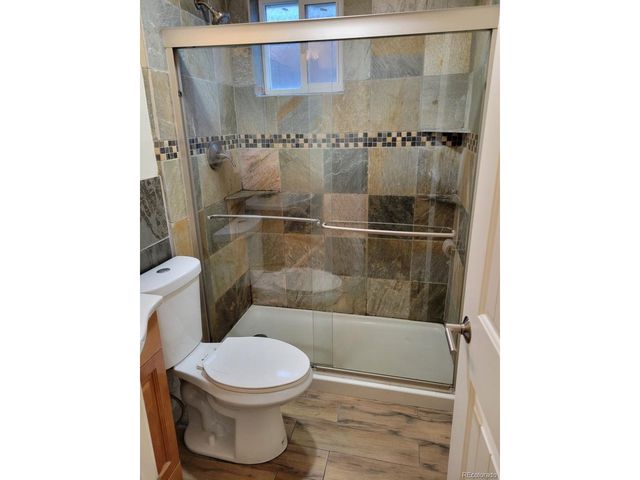 2320 East St, Golden, CO 80401