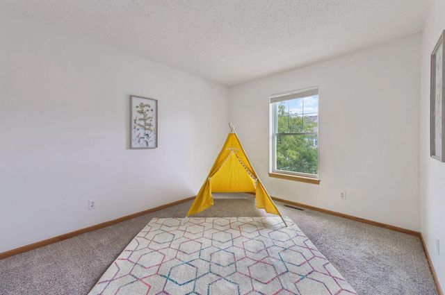 1524 Liberty Circle, Shakopee, MN 55379