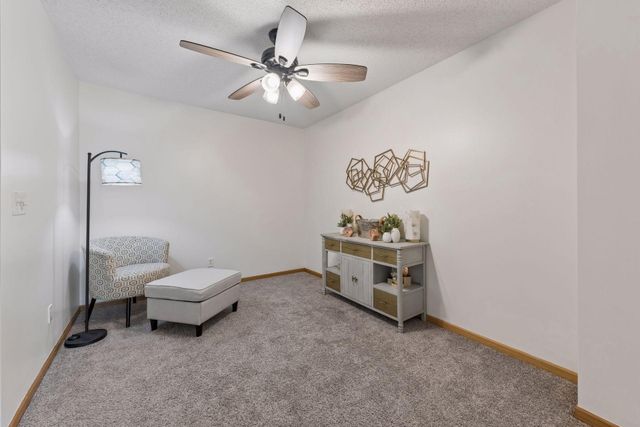 1524 Liberty Circle, Shakopee, MN 55379