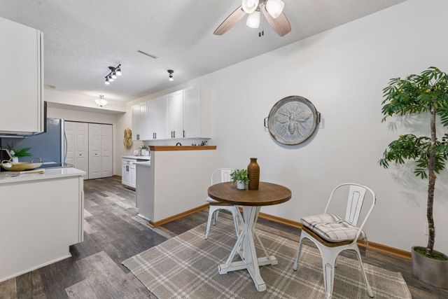 1524 Liberty Circle, Shakopee, MN 55379
