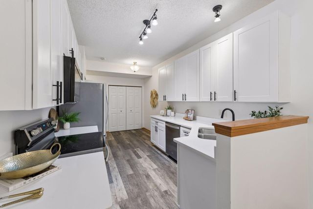 1524 Liberty Circle, Shakopee, MN 55379