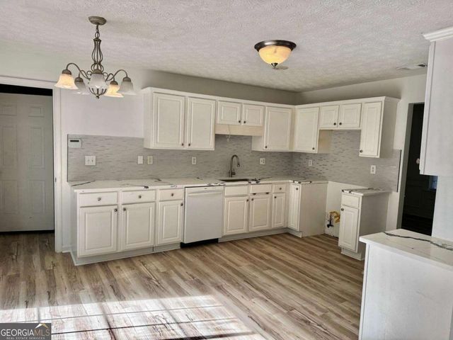 4071 Plantation Mill Drive, Buford, GA 30519