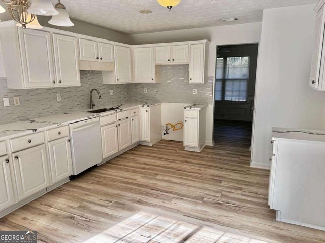 4071 Plantation Mill Drive, Buford, GA 30519