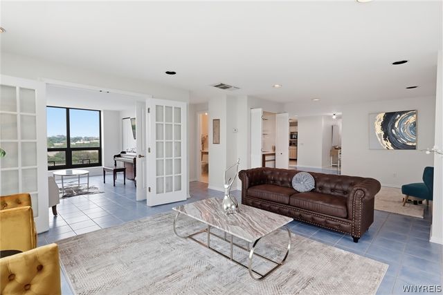 75 Ojibwa Circle 801, Buffalo, NY 14202