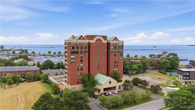 75 Ojibwa Circle 801, Buffalo, NY 14202