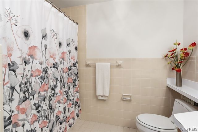 75 Ojibwa Circle 801, Buffalo, NY 14202