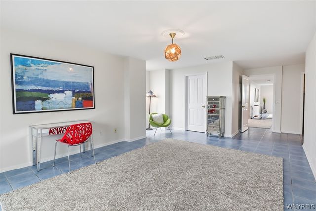 75 Ojibwa Circle 801, Buffalo, NY 14202