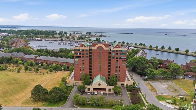 75 Ojibwa Circle 801, Buffalo, NY 14202
