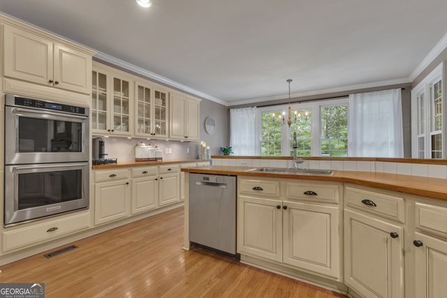 806 Smokey Way, Peachtree City, GA 30269