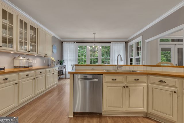 806 Smokey Way, Peachtree City, GA 30269