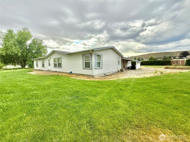 1888 Old Hwy 97, Okanogan, WA 98840