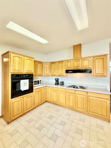 1888 Old Hwy 97, Okanogan, WA 98840