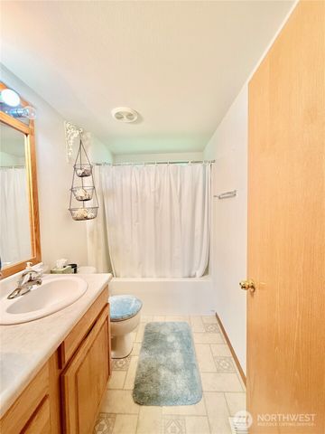 1888 Old Hwy 97, Okanogan, WA 98840