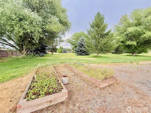 1888 Old Hwy 97, Okanogan, WA 98840