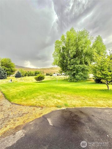 1888 Old Hwy 97, Okanogan, WA 98840