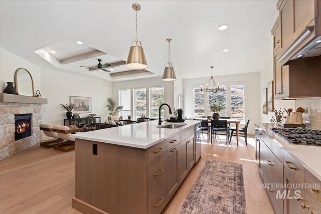 2072 E Rodeo St, Kuna, ID 83634